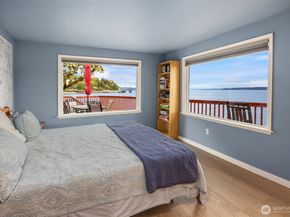 13725 SW Pohl Road, Vashon WA 98070