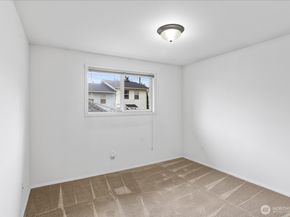 2609 W Marine View Drive 2, Everett WA 98201