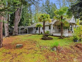 2051 S 223rd Street, Des Moines WA 98198
