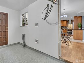13033 31st Ave NE, Seattle WA 98125