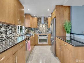 13033 31st Ave NE, Seattle WA 98125