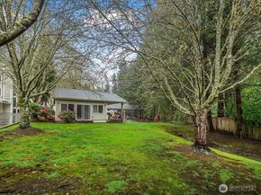 6527 200th Street SW 301, Lynnwood WA 98036