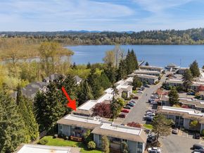17302 NE 45th Street 101, Redmond WA 98052