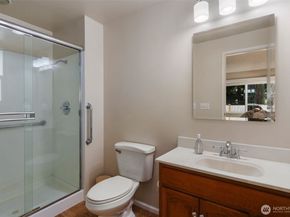 17302 NE 45th Street 101, Redmond WA 98052