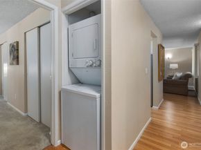 17302 NE 45th Street 101, Redmond WA 98052