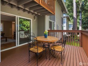 17302 NE 45th Street 101, Redmond WA 98052