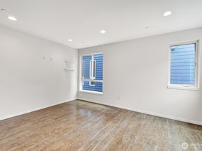 3216 15th Avenue W B, Seattle WA 98119