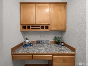 750 N 143rd Street 212, Seattle WA 98133