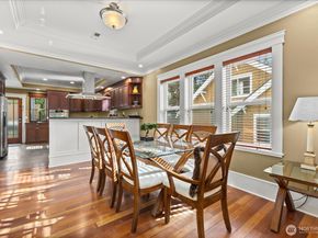 400 NE 50th Street, Seattle WA 98105