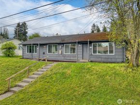 3326 - 3328 Halverson Avenue, Bremerton WA 98310