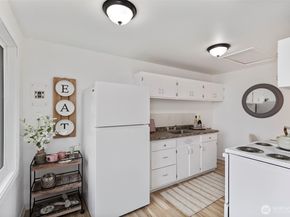 3326 - 3328 Halverson Avenue, Bremerton WA 98310