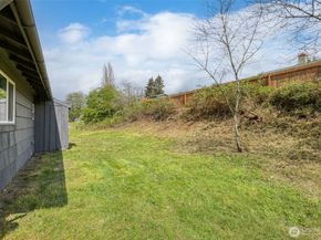 3326 - 3328 Halverson Avenue, Bremerton WA 98310