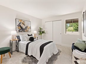 1035 156th Avenue NE 33T, Bellevue WA 98007