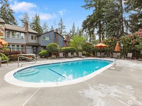 1035 156th Avenue NE 33T, Bellevue WA 98007