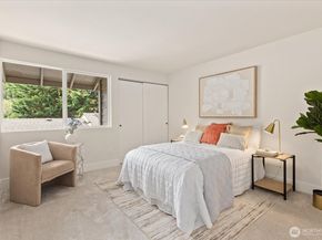1035 156th Avenue NE 33T, Bellevue WA 98007