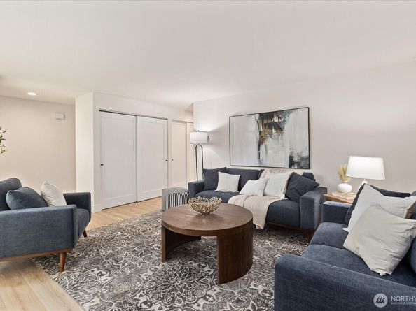 1035 156th Avenue NE 33T, Bellevue WA 98007