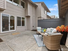 1035 156th Avenue NE 33T, Bellevue WA 98007