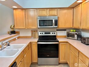 1604 NW Seasons Lane, Silverdale WA 98383