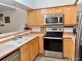 1604 NW Seasons Lane, Silverdale WA 98383