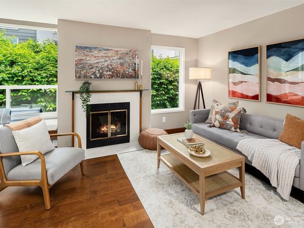 756 N 72nd Street 201, Seattle WA 98103