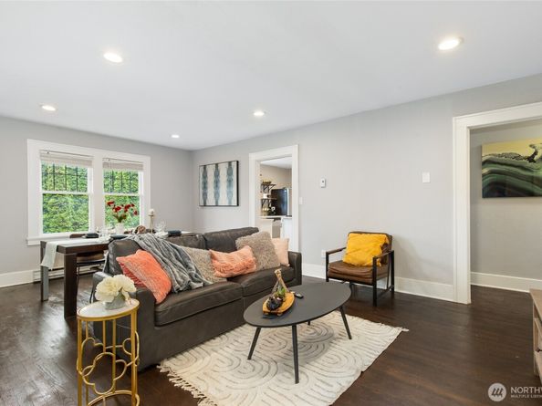 10124 3rd Avenue NW, Seattle WA 98177