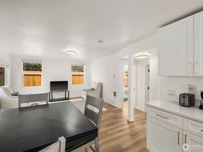 1747 1/2 NE 147th St, Shoreline WA 98155