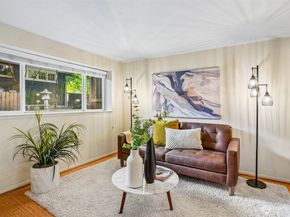 3624 Whitman Avenue N 1, Seattle WA 98103