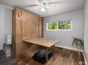 8442 NE 141st Street, Kirkland WA 98034