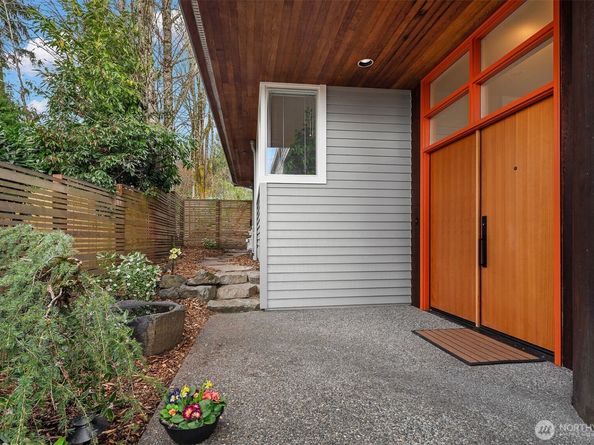 14740 SE 56th Street, Bellevue WA 98006