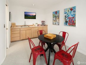 14740 SE 56th Street, Bellevue WA 98006