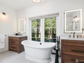 14140 184th Avenue NE, Woodinville WA 98072
