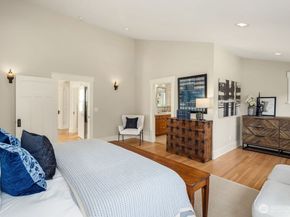 5113 47th Avenue NE, Seattle WA 98105