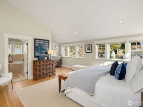 5113 47th Avenue NE, Seattle WA 98105
