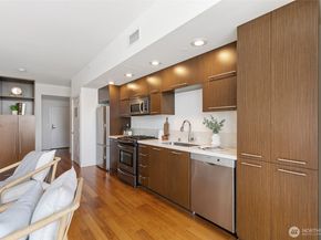 2911 2nd Avenue 811, Seattle WA 98121