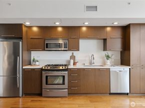 2911 2nd Avenue 811, Seattle WA 98121