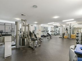 2911 2nd Avenue 811, Seattle WA 98121