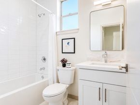 4416 S Frontenac Street B, Seattle WA 98118