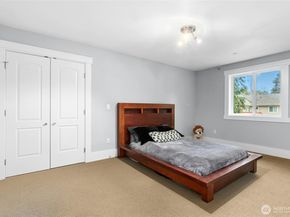 18634 92nd Avenue NE, Bothell WA 98011