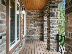 18634 92nd Avenue NE, Bothell WA 98011