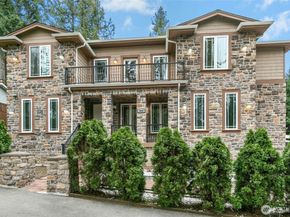 18634 92nd Avenue NE, Bothell WA 98011