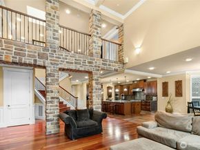 18634 92nd Avenue NE, Bothell WA 98011