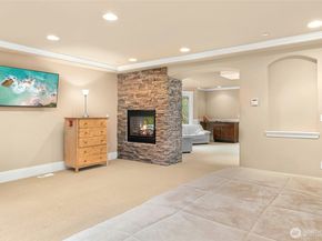 18634 92nd Avenue NE, Bothell WA 98011