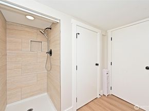 3216 24th Avenue W, Seattle WA 98199