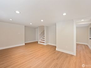 3216 24th Avenue W, Seattle WA 98199