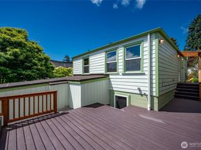 3216 24th Avenue W, Seattle WA 98199