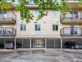 9255 Greenwood Avenue N 31, Seattle WA 98103