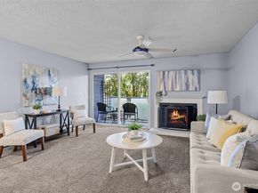 8812 20th Avenue NE A105, Seattle WA 98115