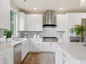 23398 SE 41st Court, Sammamish WA 98075