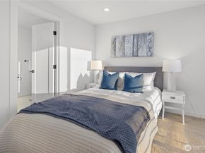 3850 Carr Place N, Seattle WA 98103