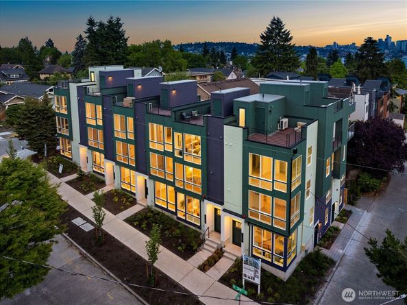 3850 Carr Place N, Seattle WA 98103